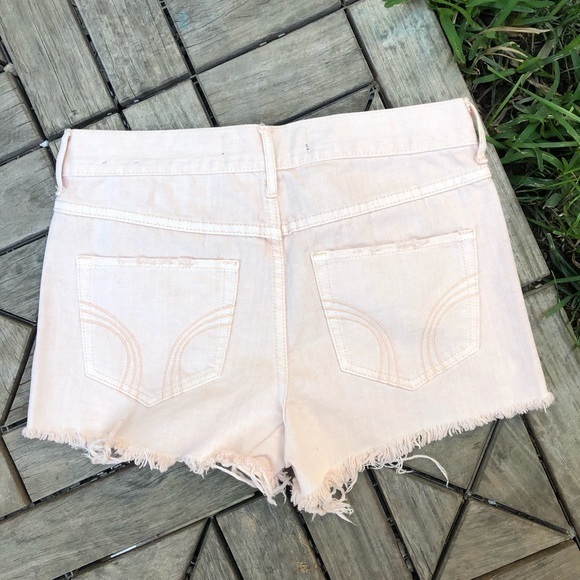 Hollister Embroidered High Rise Shorts Size 26 - Picture 2 of 6